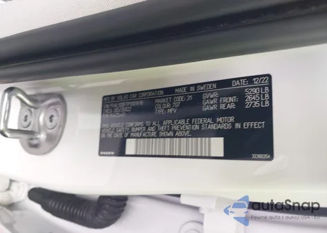 2023 Volvo Xc60 B5 Ultimate Bright Theme z USA, uszkodzony, nr VIN YV4L12DF7P1301418